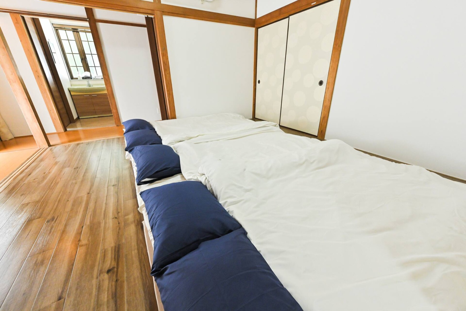 Bedroom with futon